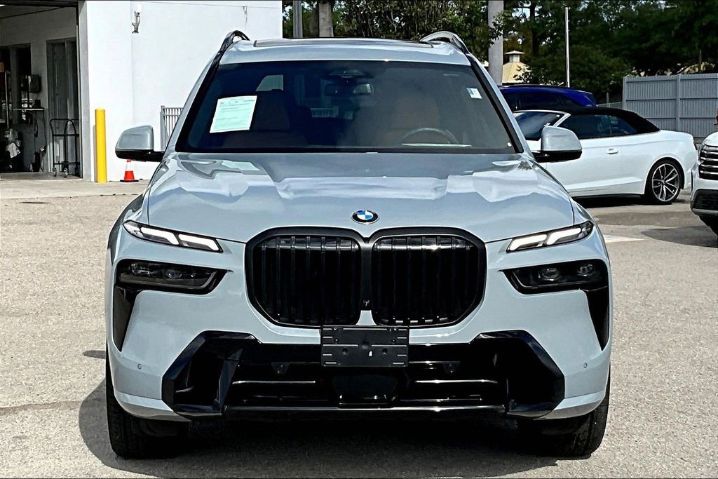 Used 2026 BMW X7 xDrive40i image 10