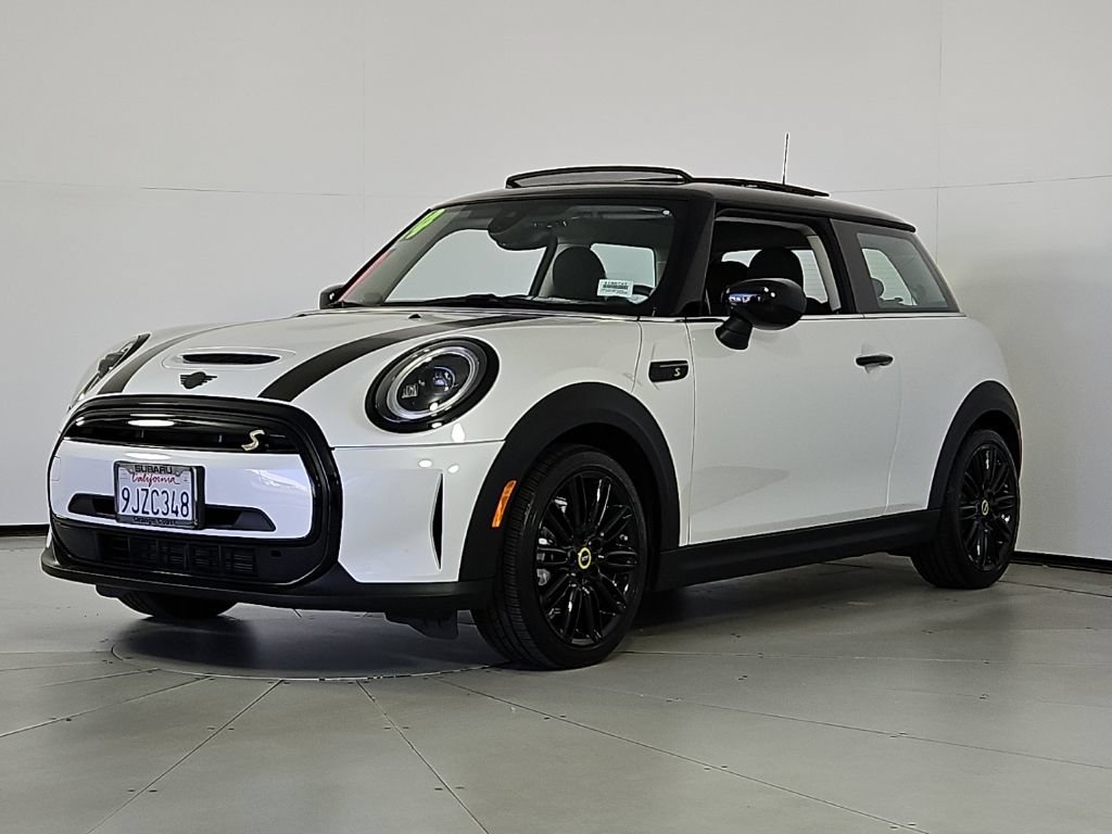 Used 2024 MINI Cooper SE FWD image 2