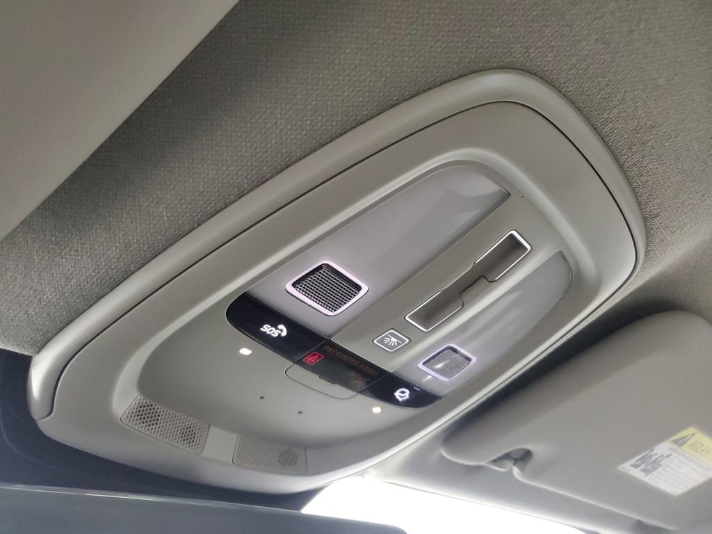 Used 2023 Volvo XC40 B5 Plus w/ Driver Assist Package image 36