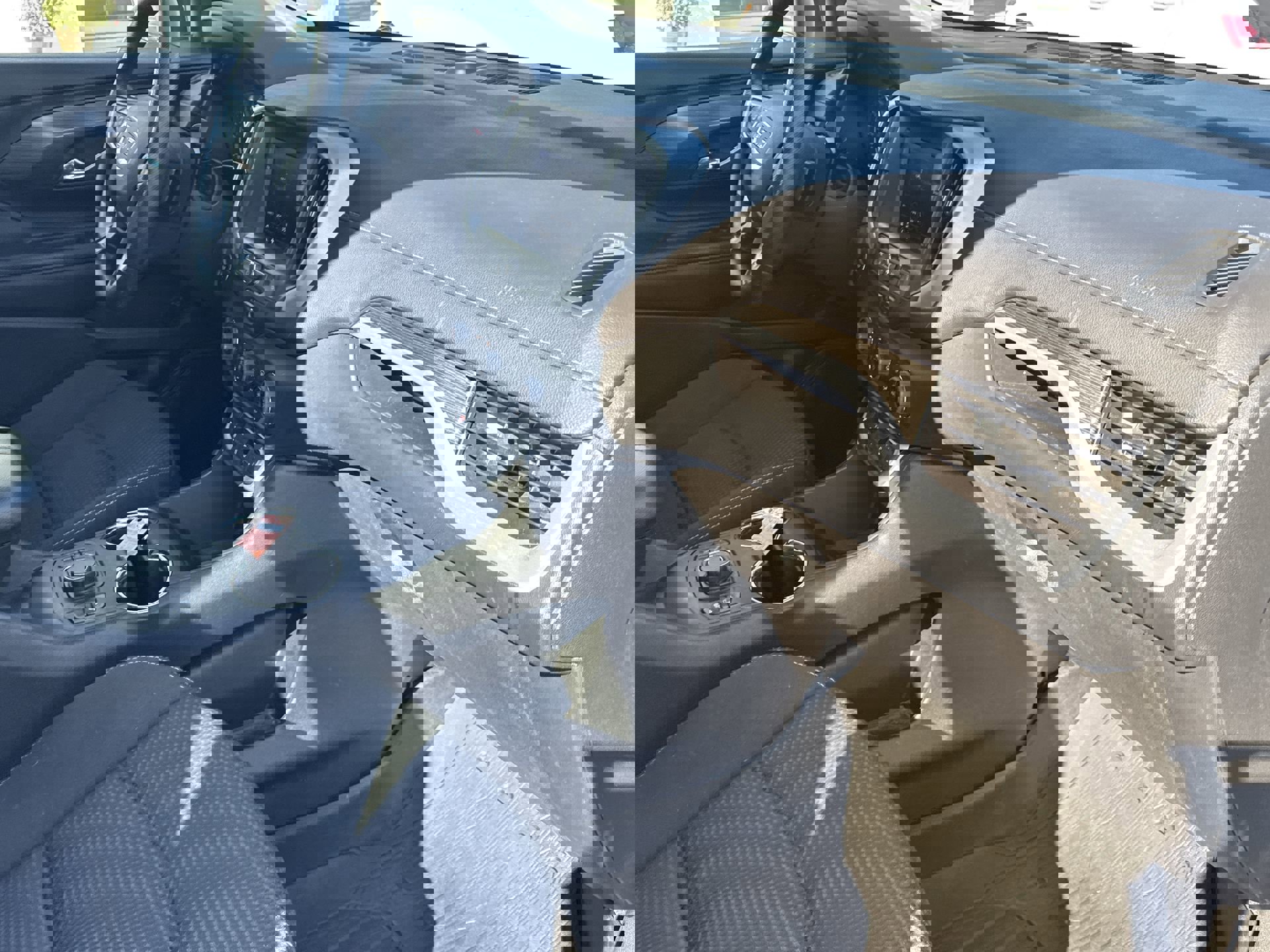 Certified 2023 GMC Terrain SLE w/ Driver Convenience Package image 27