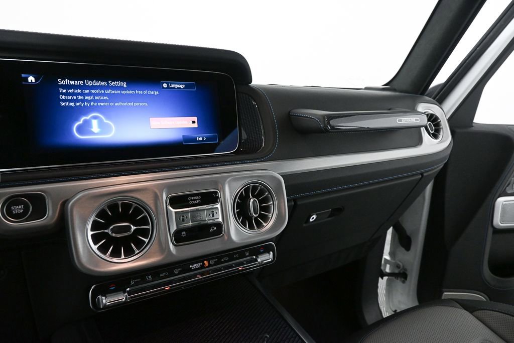 Used 2025 Mercedes-Benz G 580 w/ EQ Technology image 12