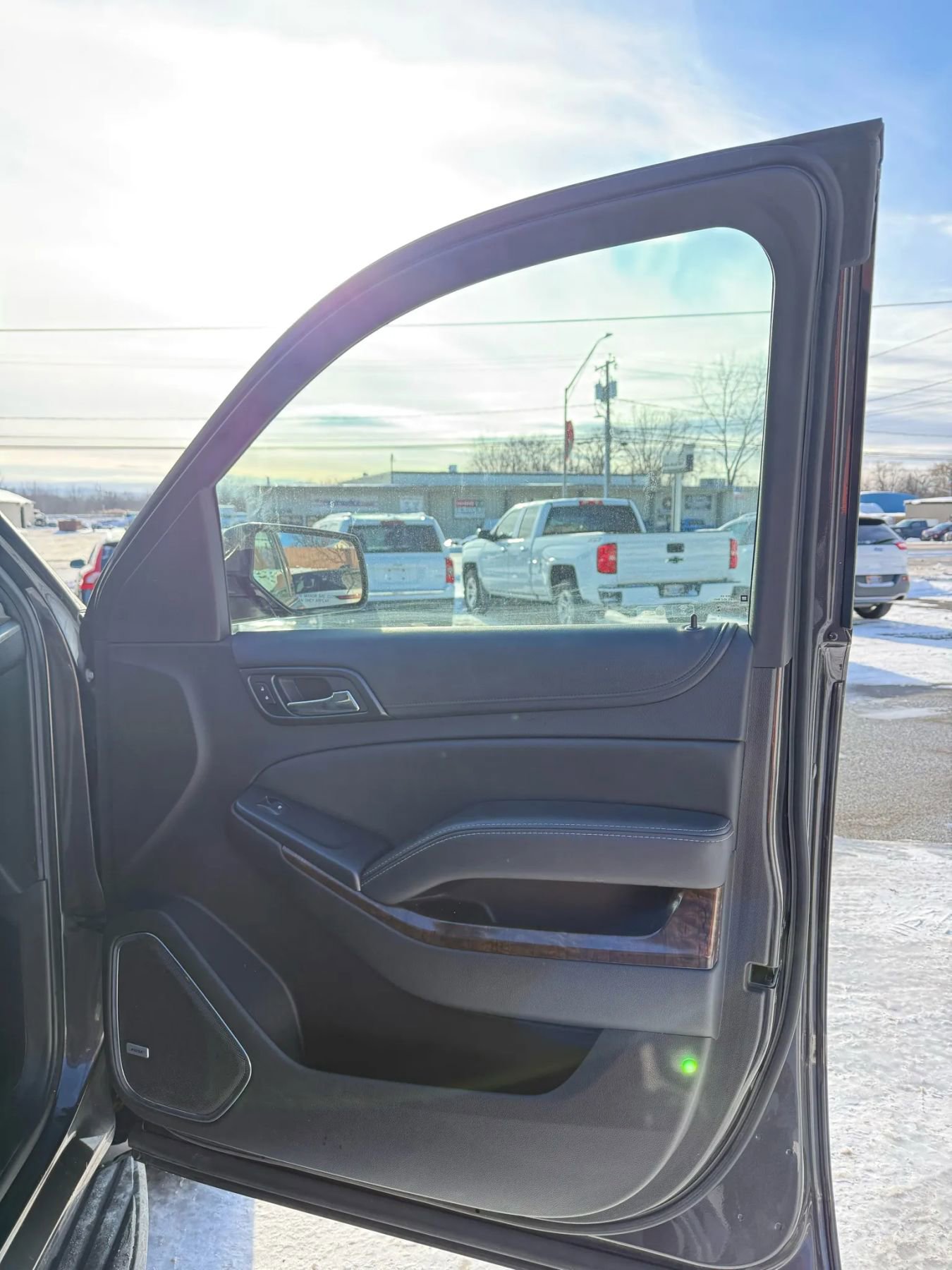 Used 2016 Chevrolet Tahoe LT w/ Luxury Package image 23