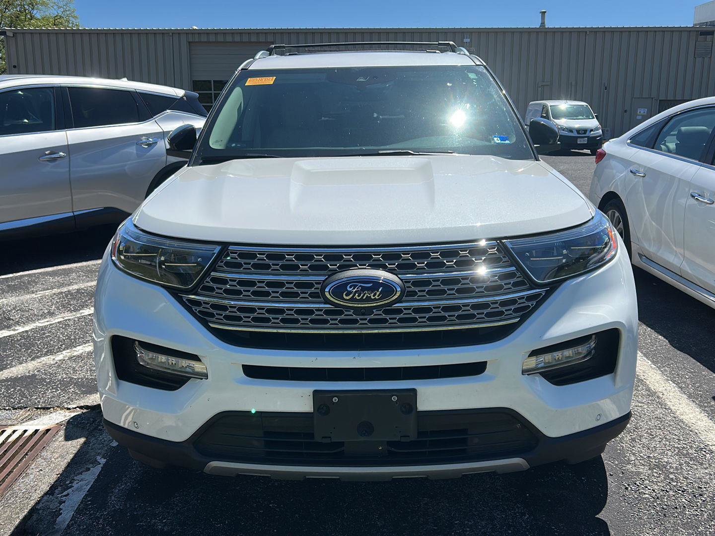 Used 2021 Ford Explorer Limited w/ Equipment Group 301A AWD/4WD image 7