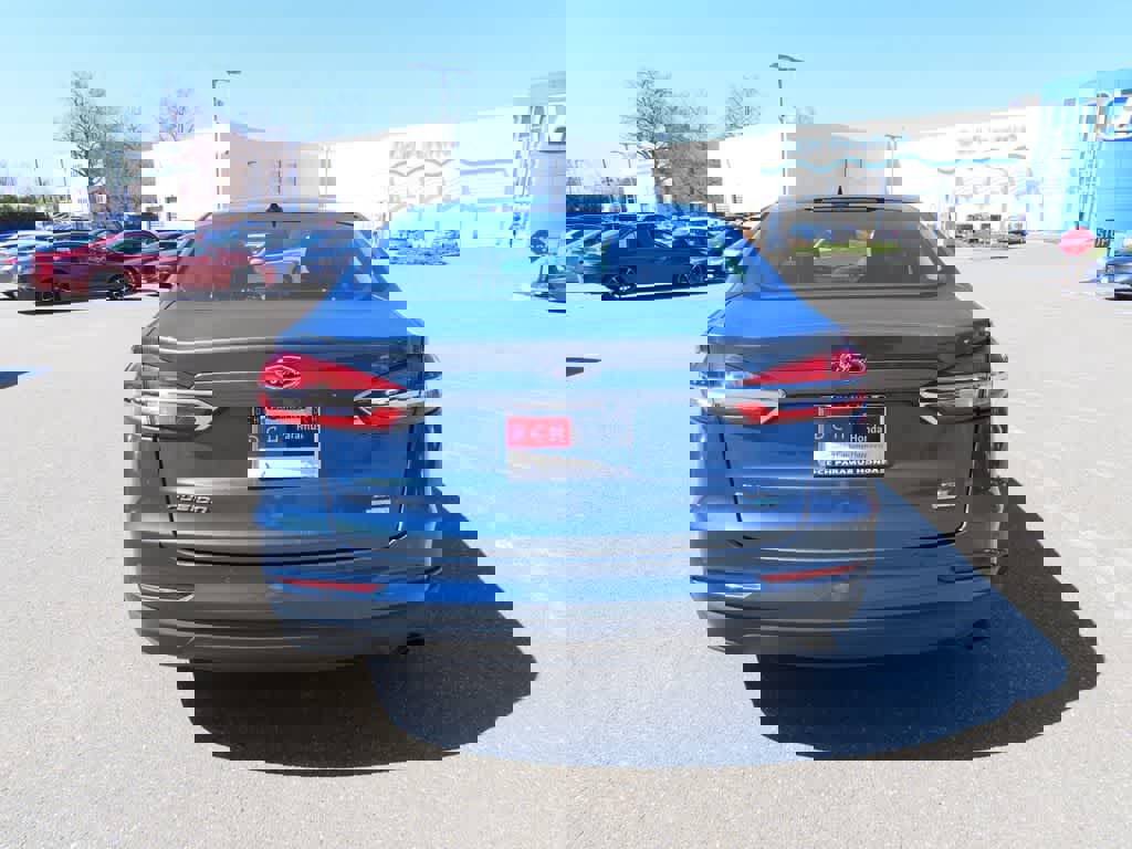 Used 2019 Ford Fusion SE image 5