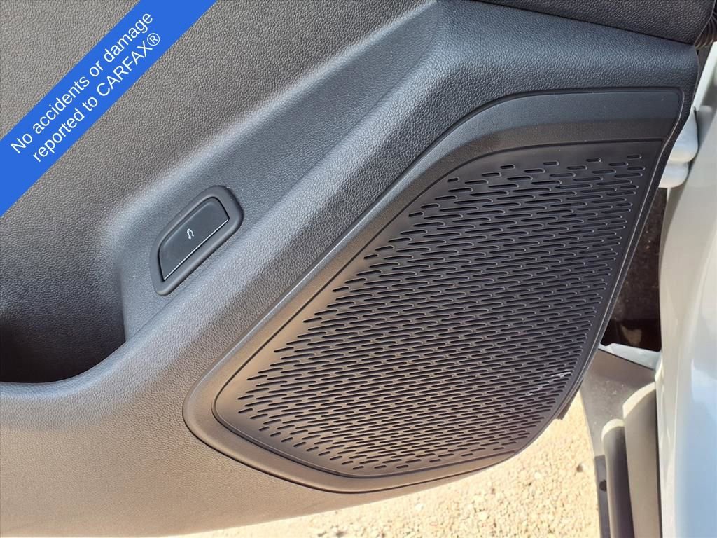 Used 2024 Chevrolet Traverse Z71 image 17