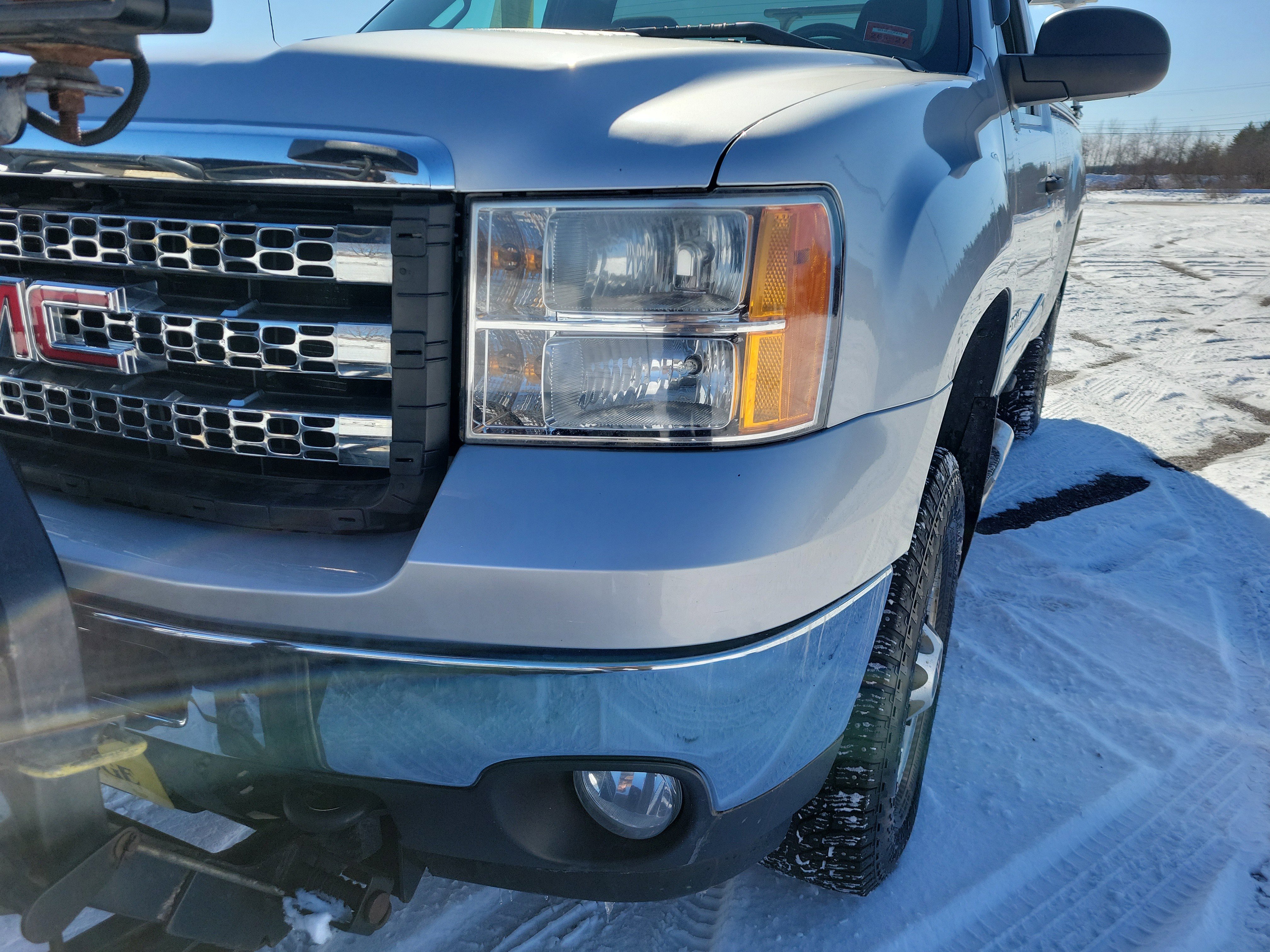 Used 2013 GMC Sierra 2500 SLE w/ SLE Preferred Package image 9