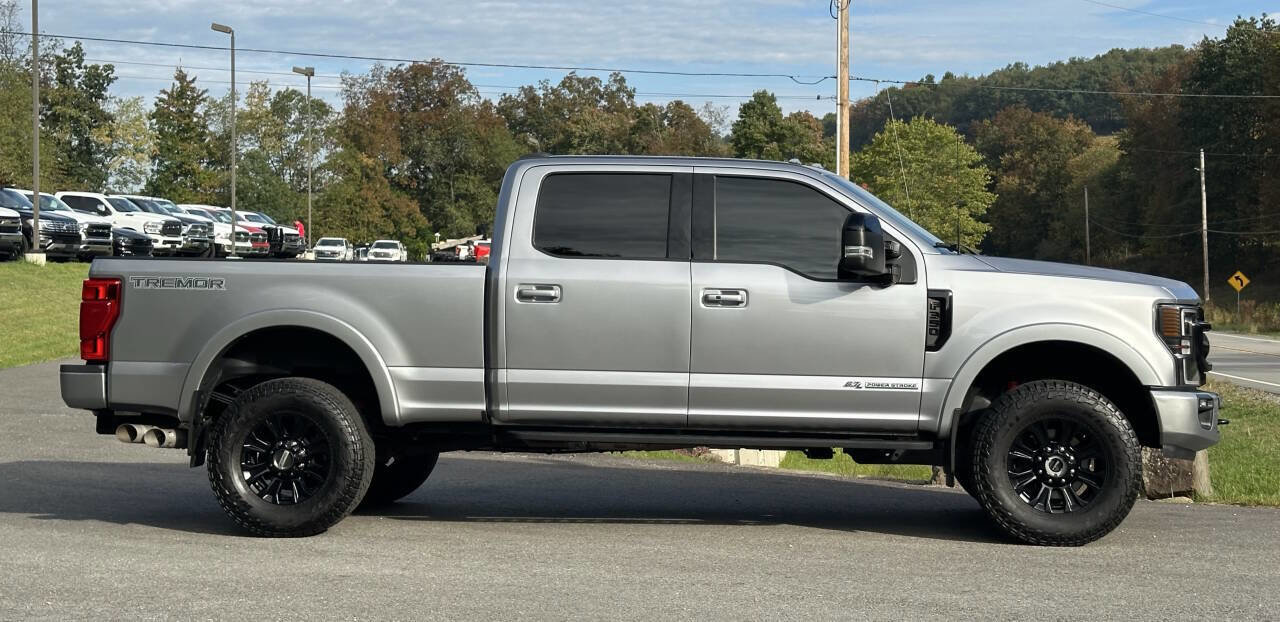 Used 2022 Ford F350 Lariat w/ Tremor Off-Road Package image 3