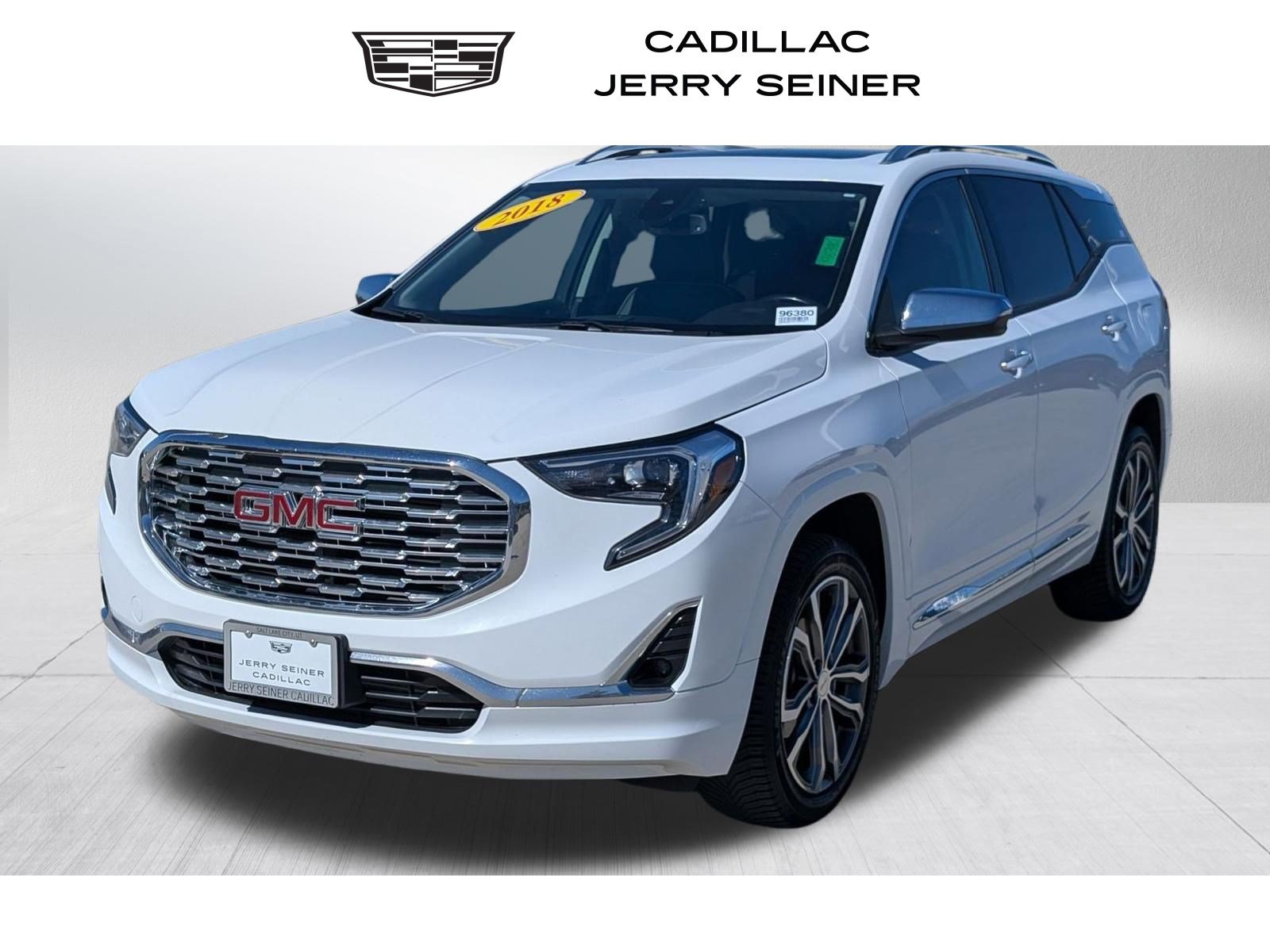 Used 2018 GMC Terrain Denali w/ Comfort Package image 1