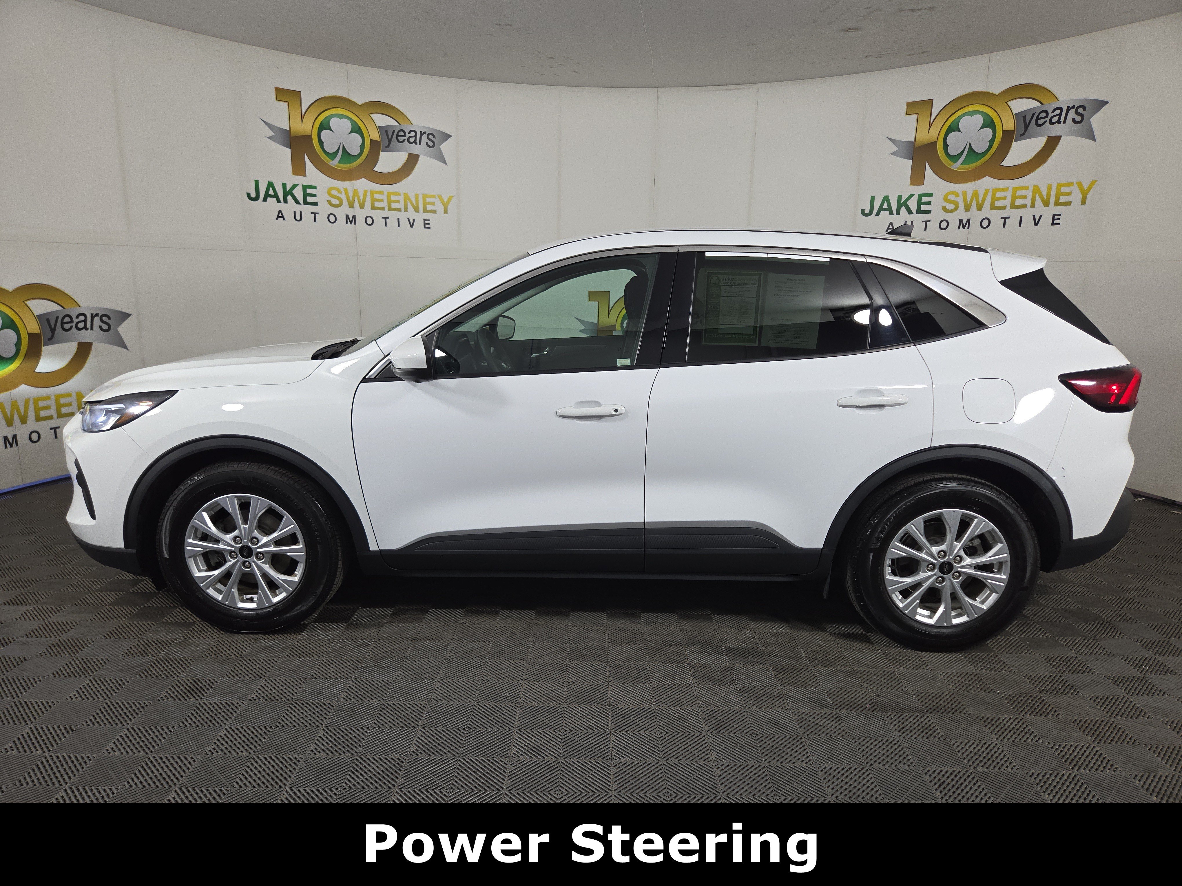 Used 2023 Ford Escape Active w/ Tech Pack #2 FWD image 4