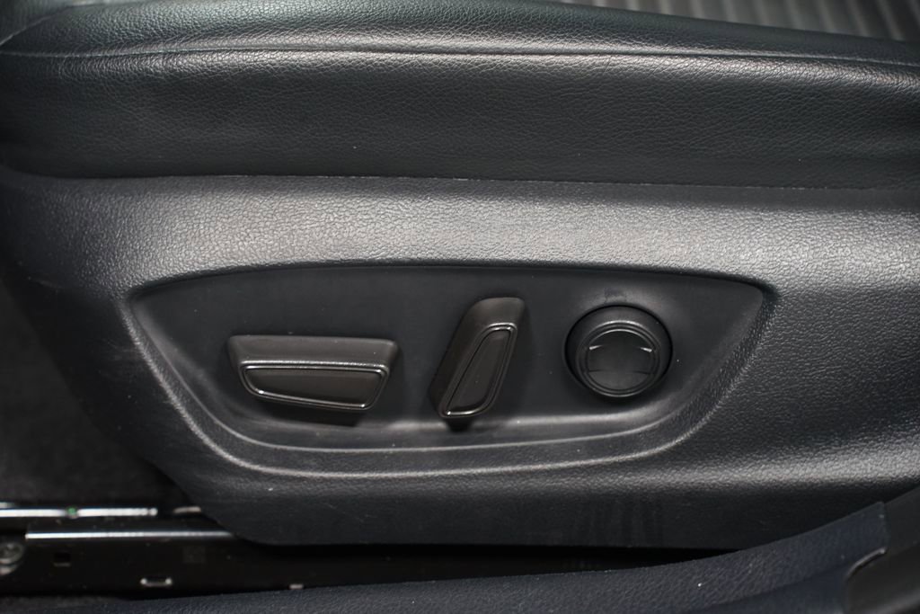 Certified 2024 Toyota Camry SE image 31