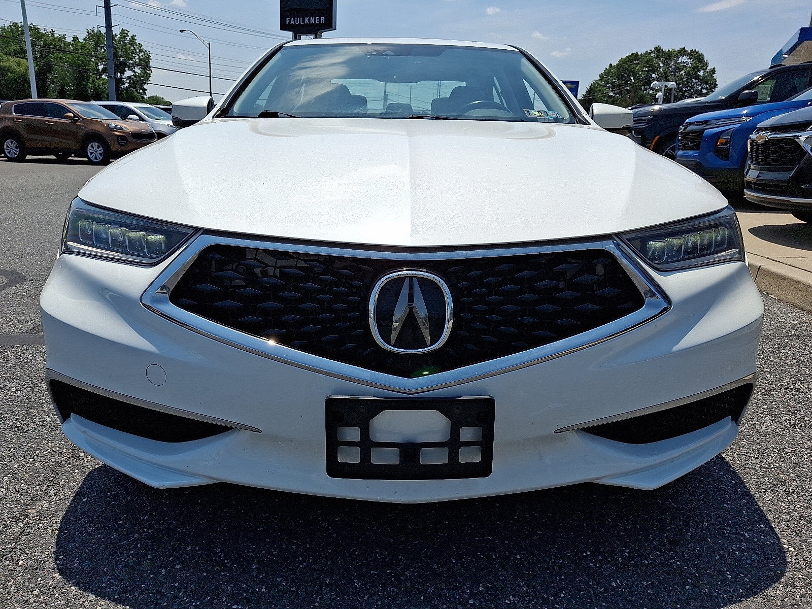 Used 2018 Acura TLX w/ Technology Package AWD/4WD image 2