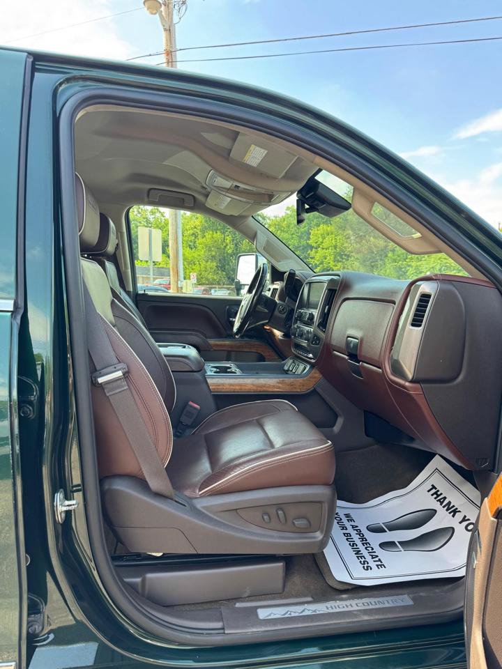 Used 2015 Chevrolet Silverado 2500 High Country w/ Duramax Plus Package AWD/4WD image 17
