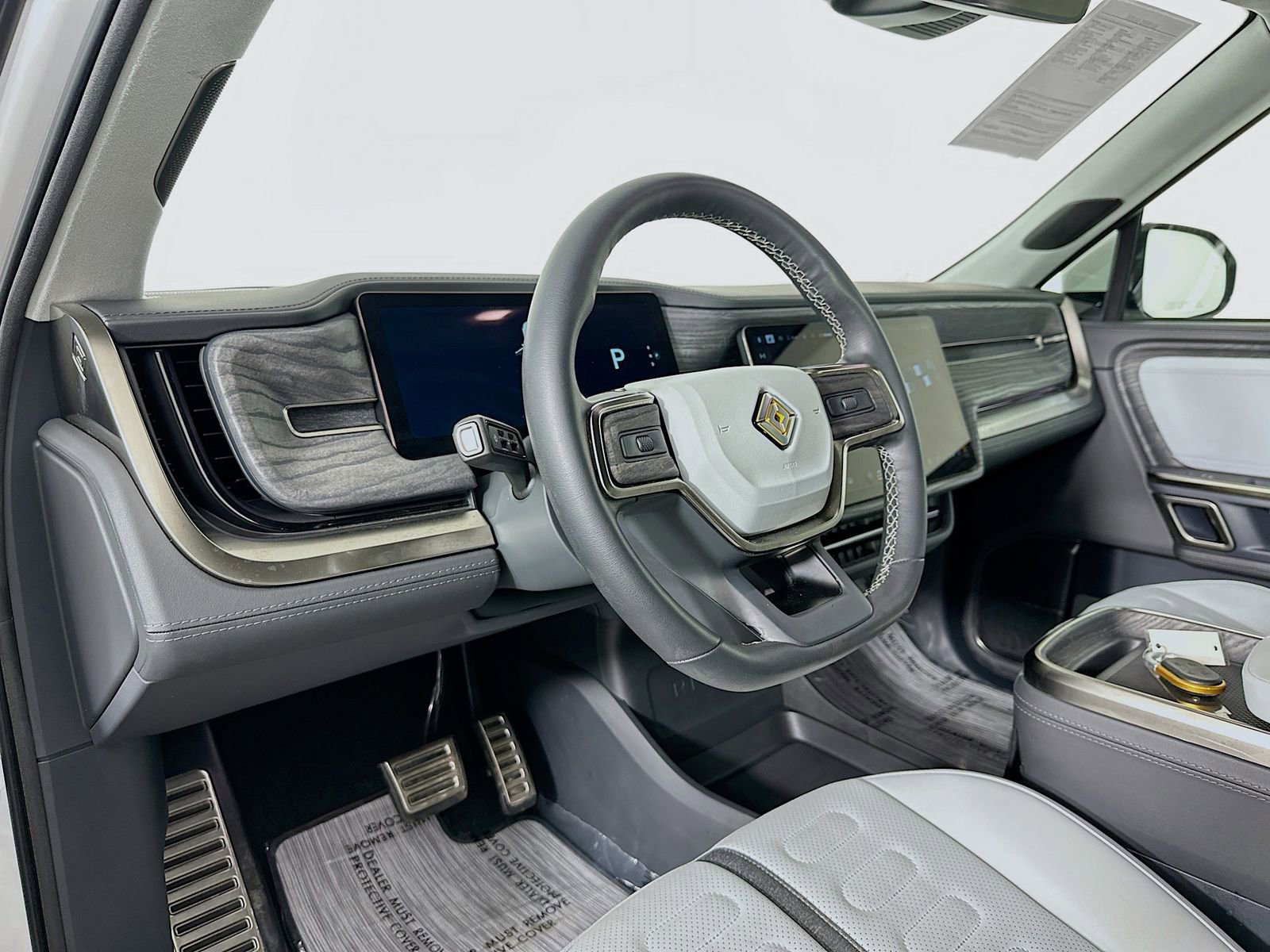 Used 2022 Rivian R1T Adventure AWD/4WD image 9