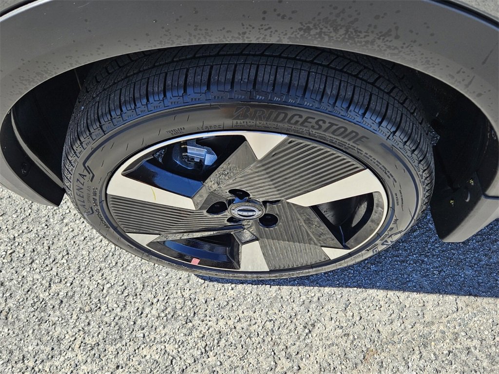 New 2026 Nissan Kicks SR image 18