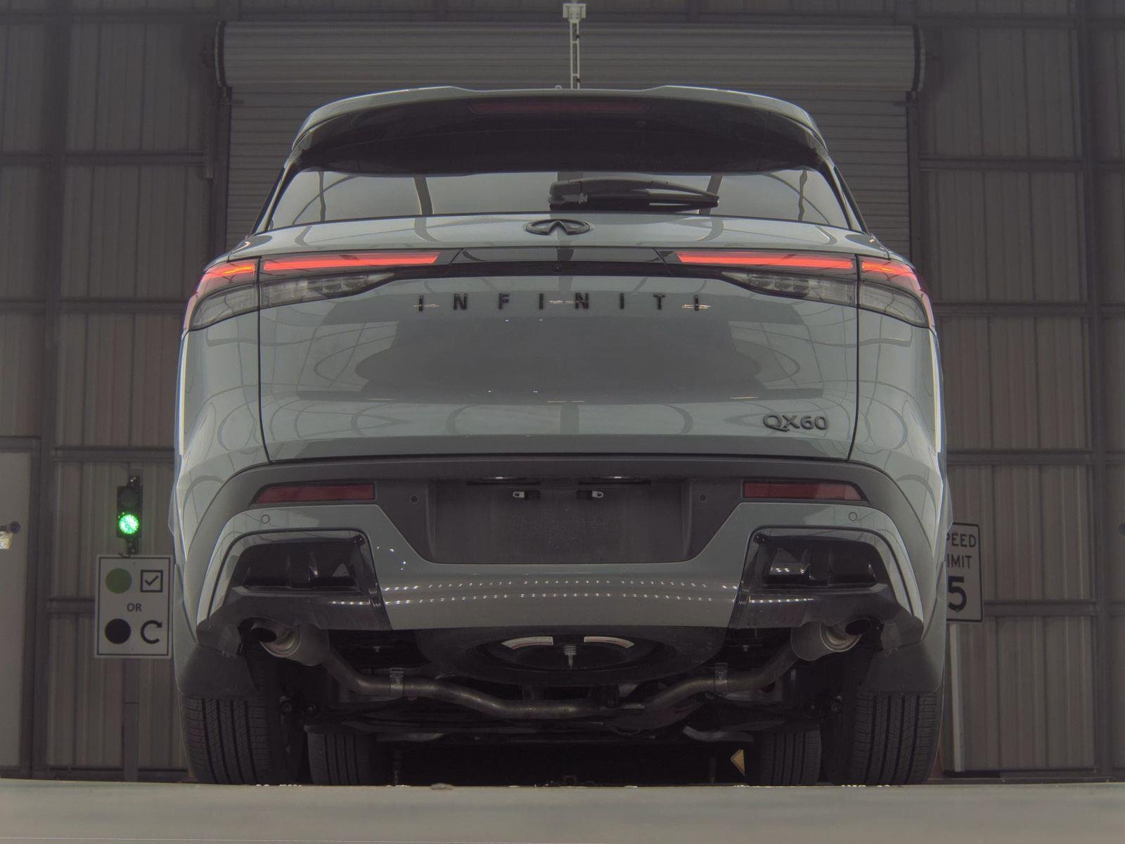 Certified 2025 INFINITI QX60 Luxe w/ Black Edition image 7