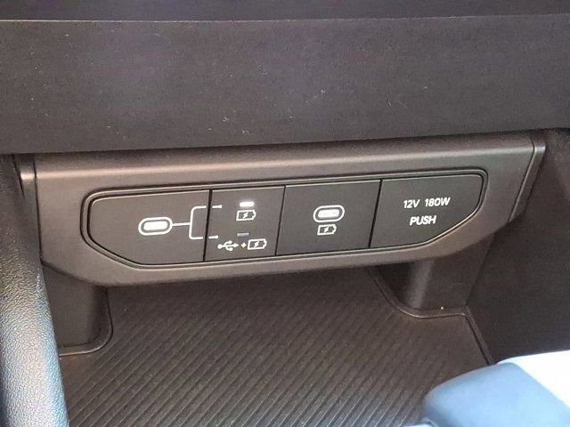 Used 2025 Kia K4 LXS image 28
