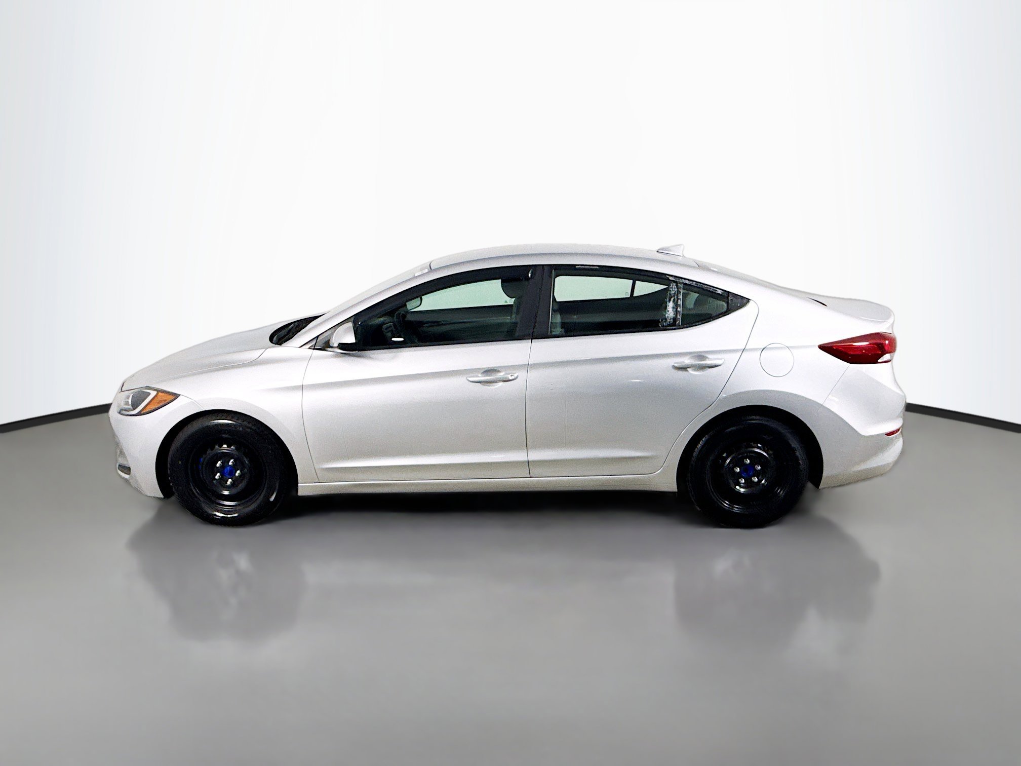Used 2017 Hyundai Elantra SE w/ Cargo Package image 6