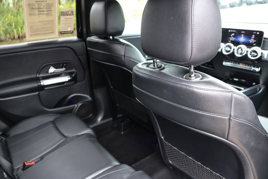 Used 2021 Mercedes-Benz GLB 250 GLB 250 image 23