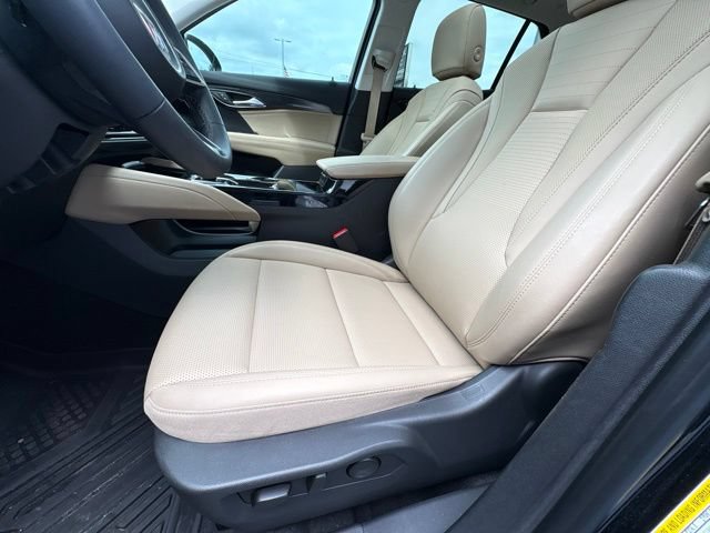 Used 2025 Buick Envision Preferred AWD/4WD image 11