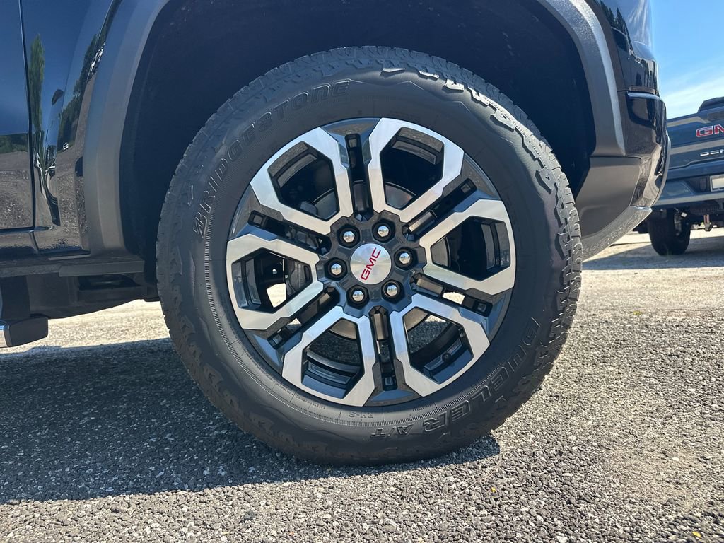 Used 2023 GMC Canyon AT4 w/ AT4 Premium Package AWD/4WD image 13