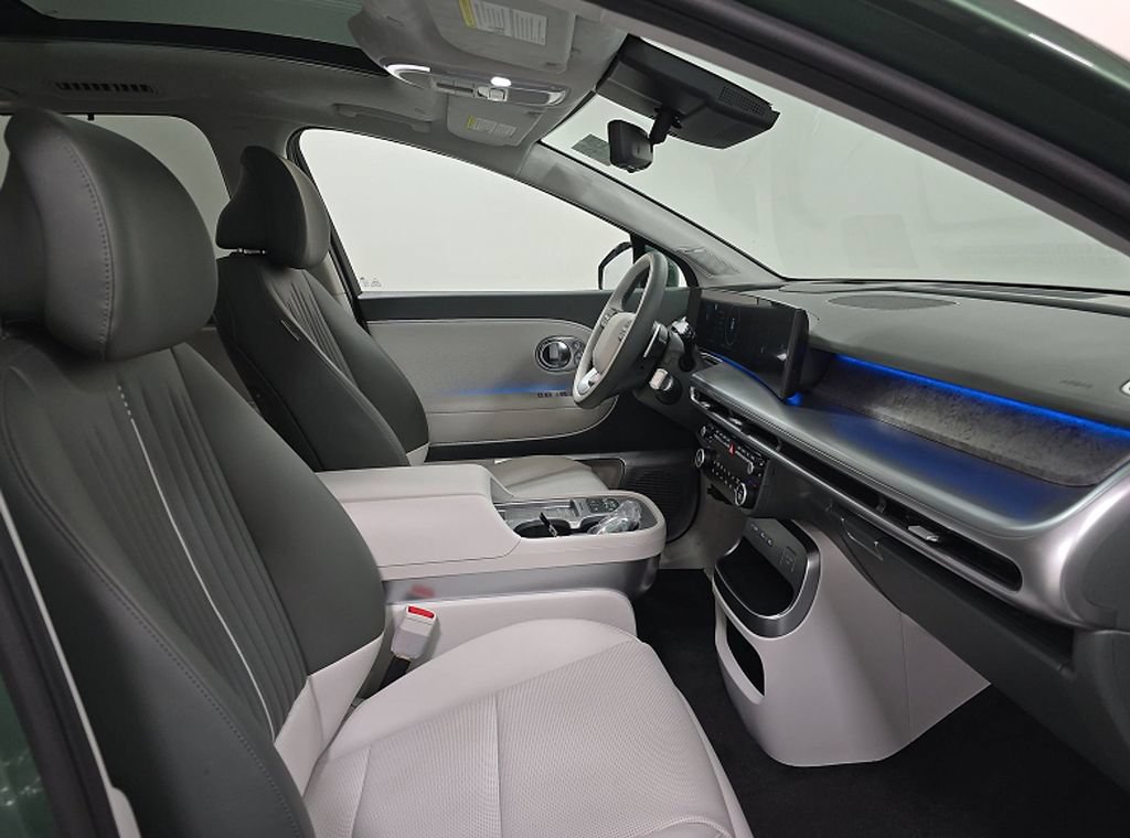 Used 2026 Hyundai Ioniq 9 Calligraphy AWD/4WD image 12