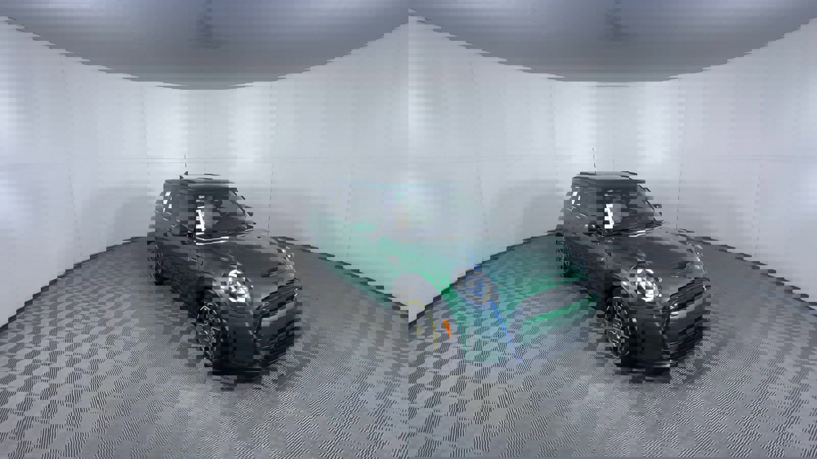 Used 2022 MINI Cooper SE image 2