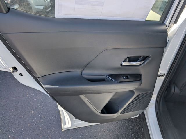 New 2026 Nissan Kicks SV image 11