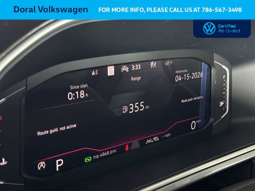 Used 2025 Volkswagen Taos SEL AWD/4WD image 16