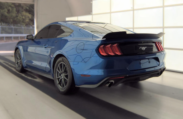 Used 2018 Ford Mustang Coupe RWD image 8