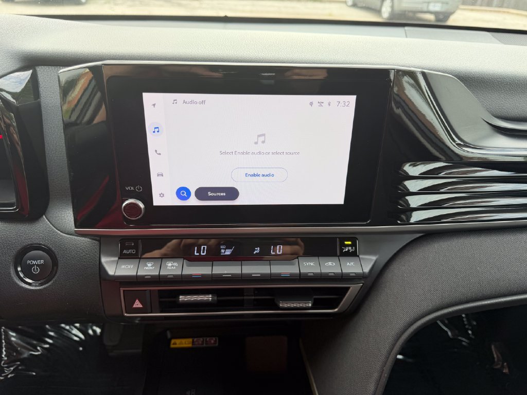 Used 2025 Toyota Camry LE FWD image 19