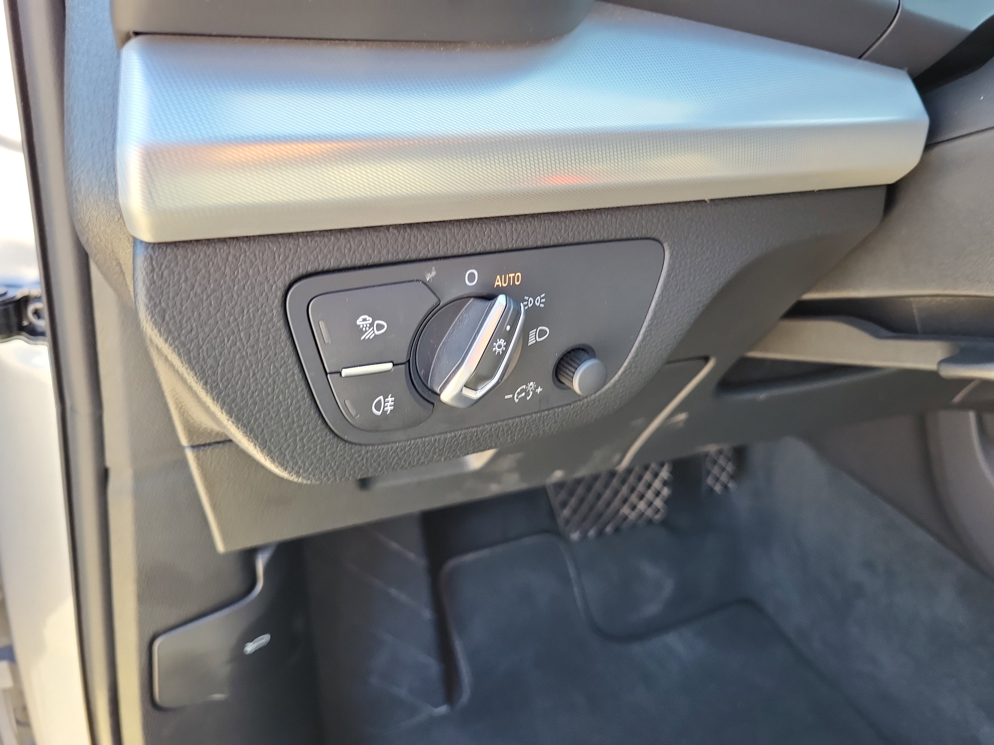 Used 2025 Audi Q5 2.0T Premium image 18