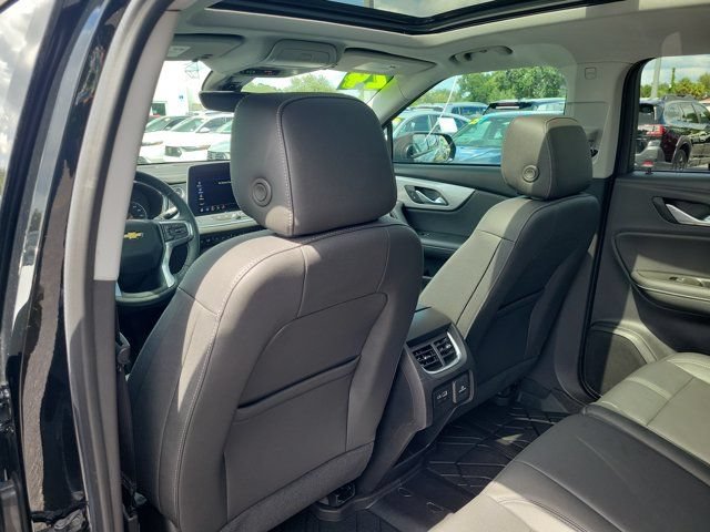 Used 2024 Chevrolet Blazer LT w/ Sound & Technology Package FWD image 15