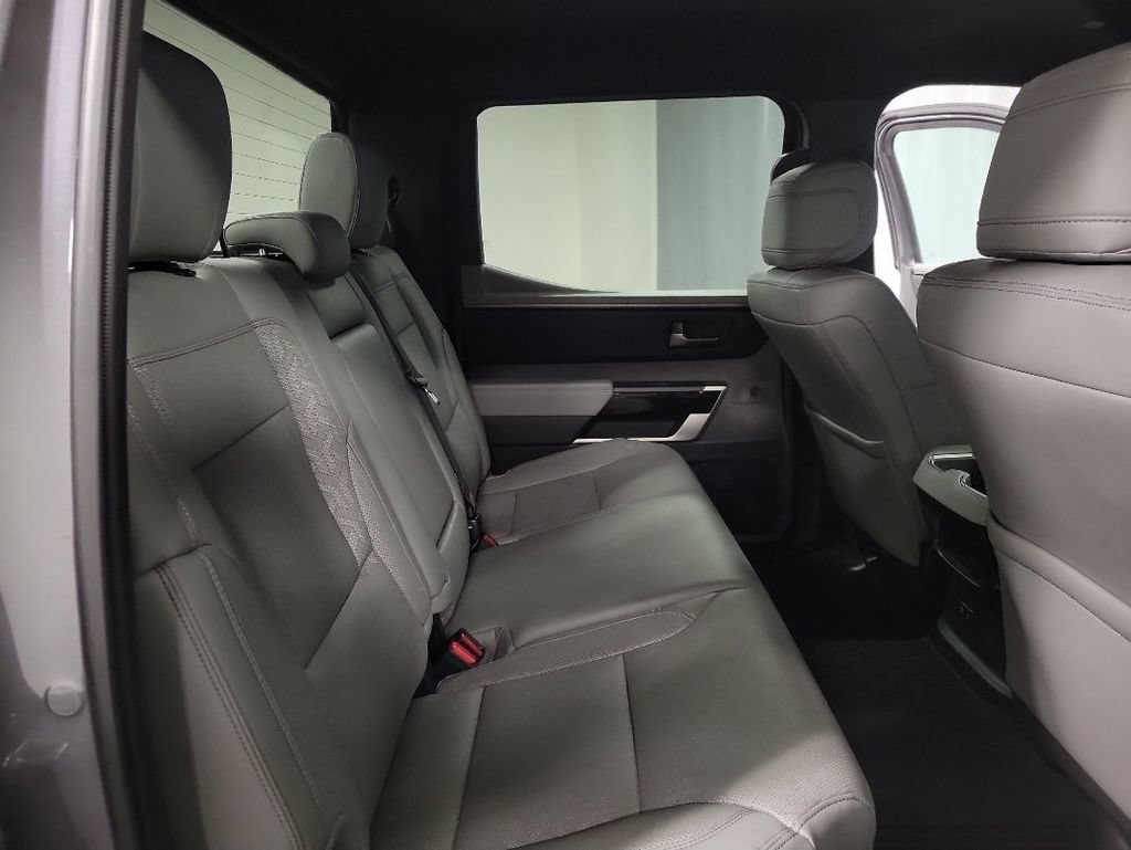 Used 2025 Toyota Tundra Limited AWD/4WD image 23