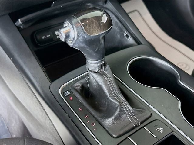 Used 2016 Kia Sorento LX w/ LX Convenience Package image 16