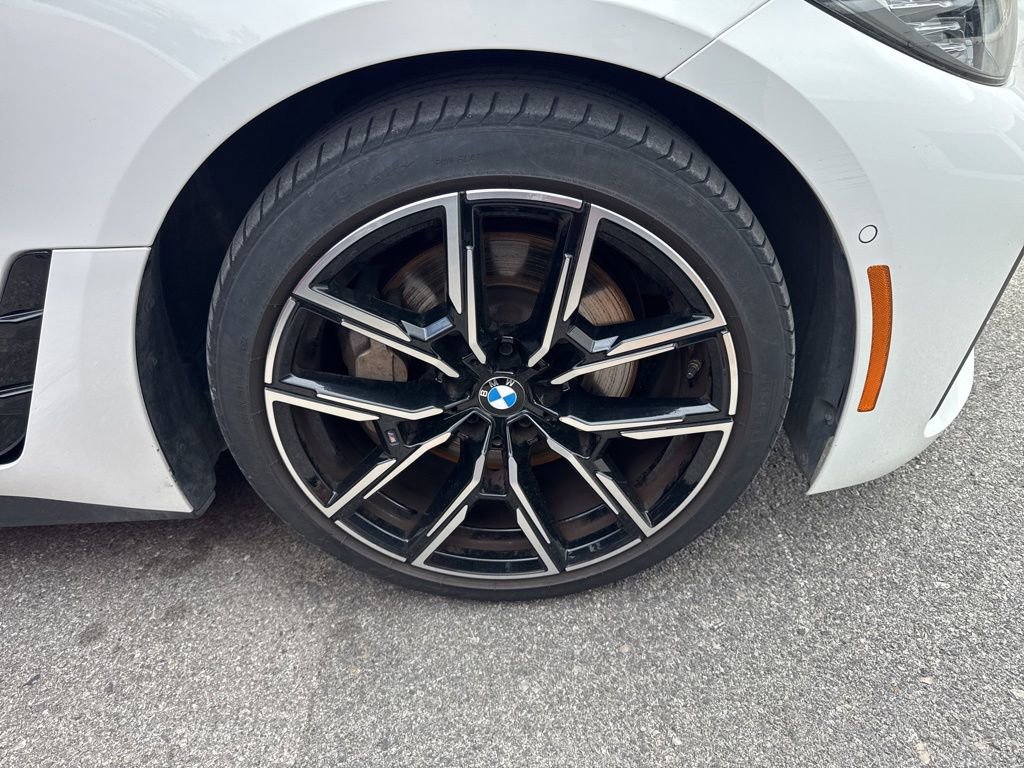 Used 2022 BMW 430i Gran Coupe w/ M Sport Package image 3