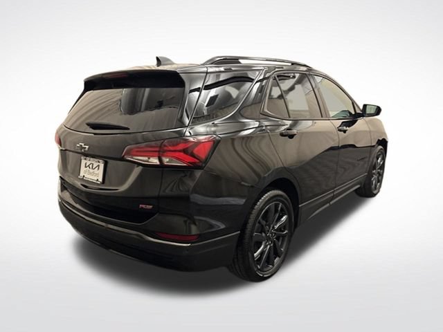 Used 2023 Chevrolet Equinox RS w/ LPO, Floor Liner Package FWD image 5