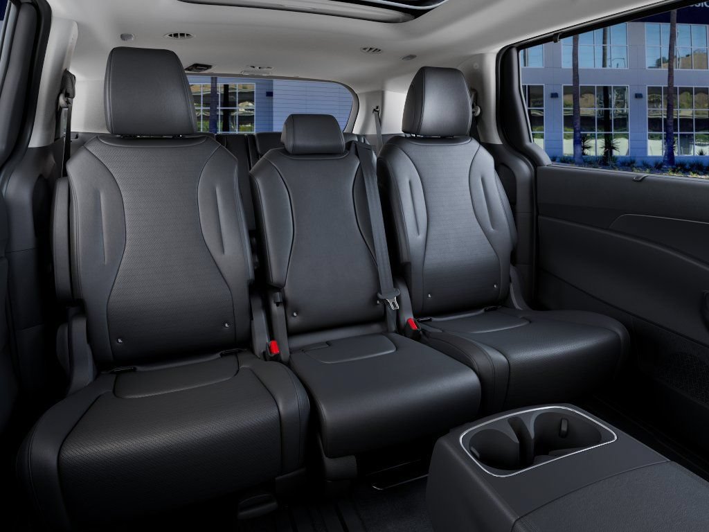 New 2026 Kia Carnival SX Prestige FWD image 16