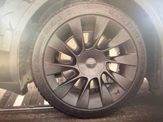 Used 2023 Tesla Model Y Long Range AWD/4WD image 10