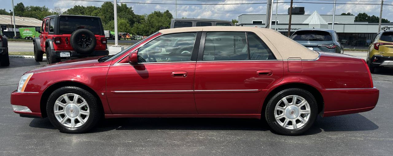 Used 2008 Cadillac DTS FWD image 10