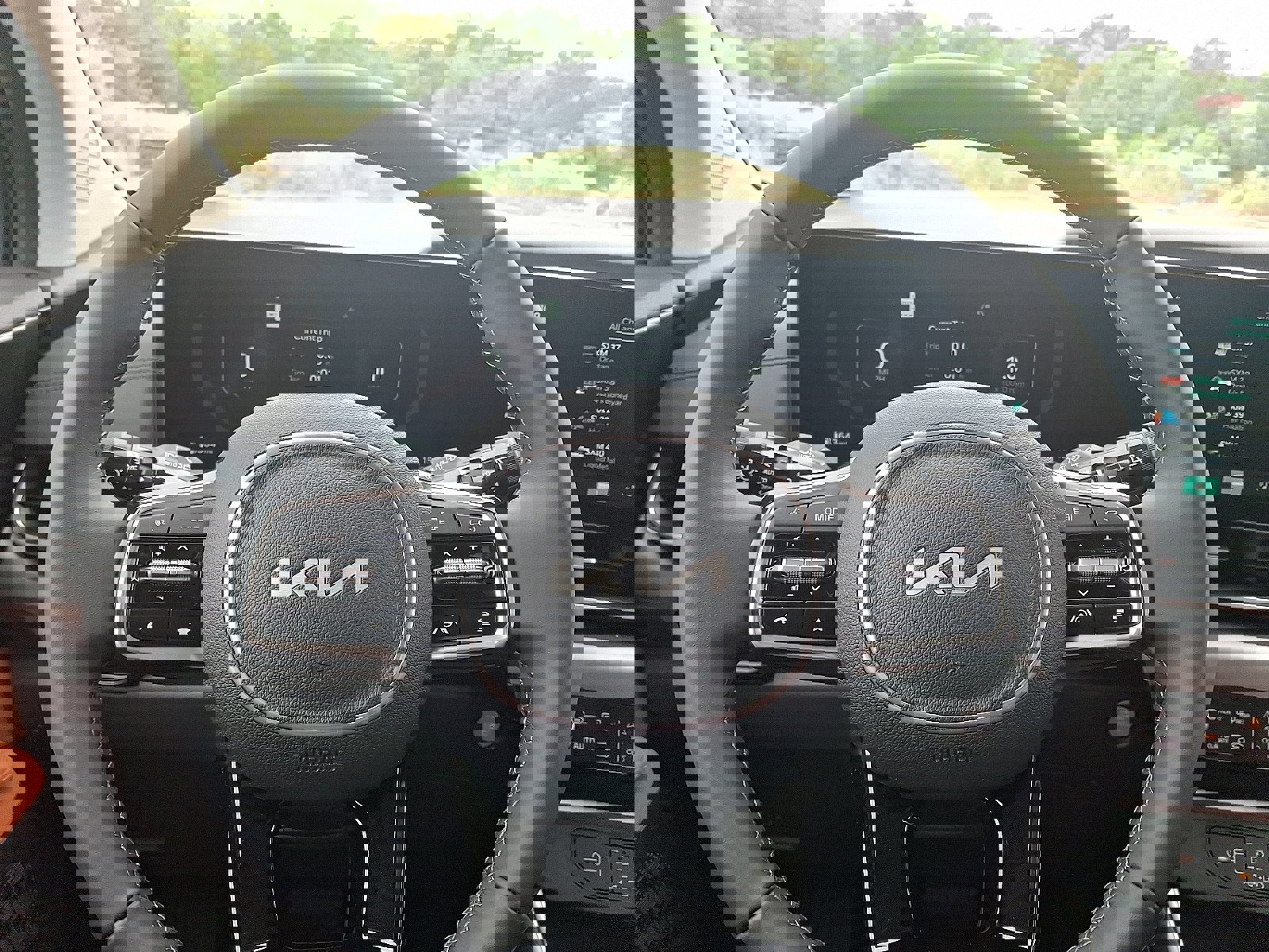 New 2026 Kia Carnival SX w/ SX Dark Edition Package image 15