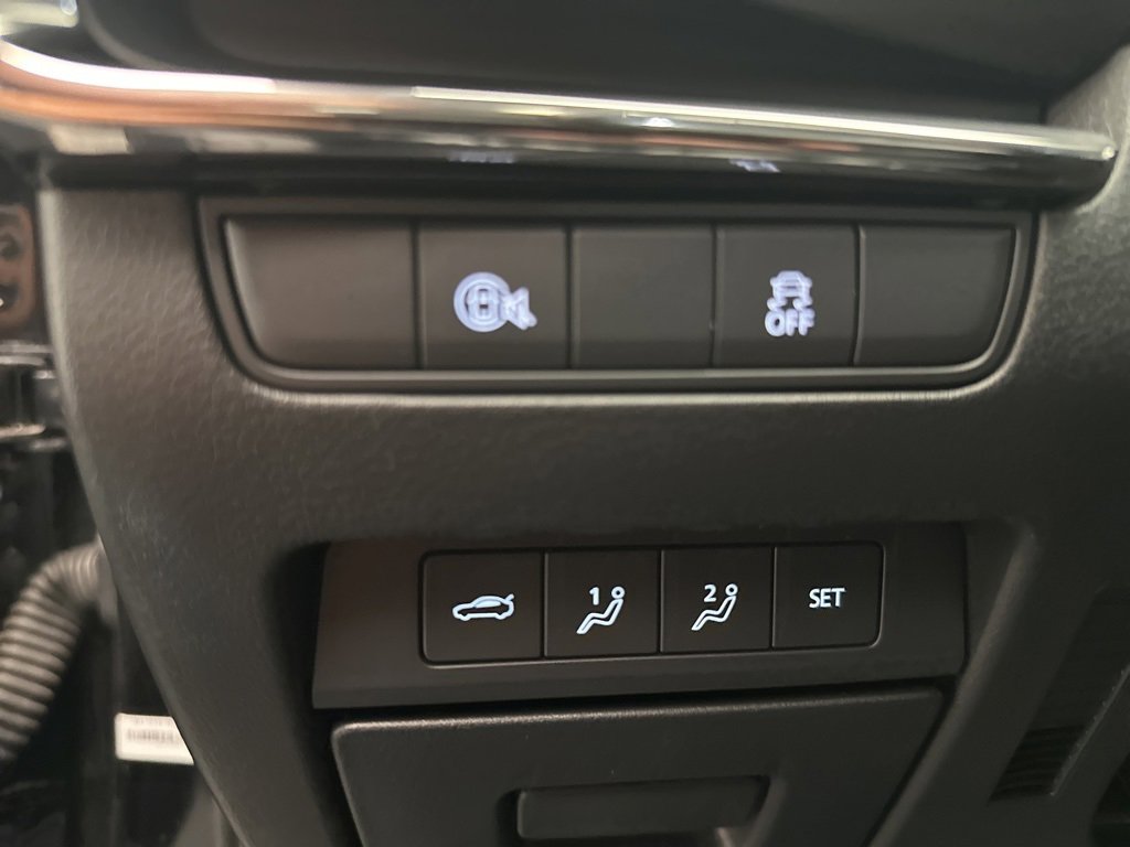 Used 2024 MAZDA MAZDA3 s image 24