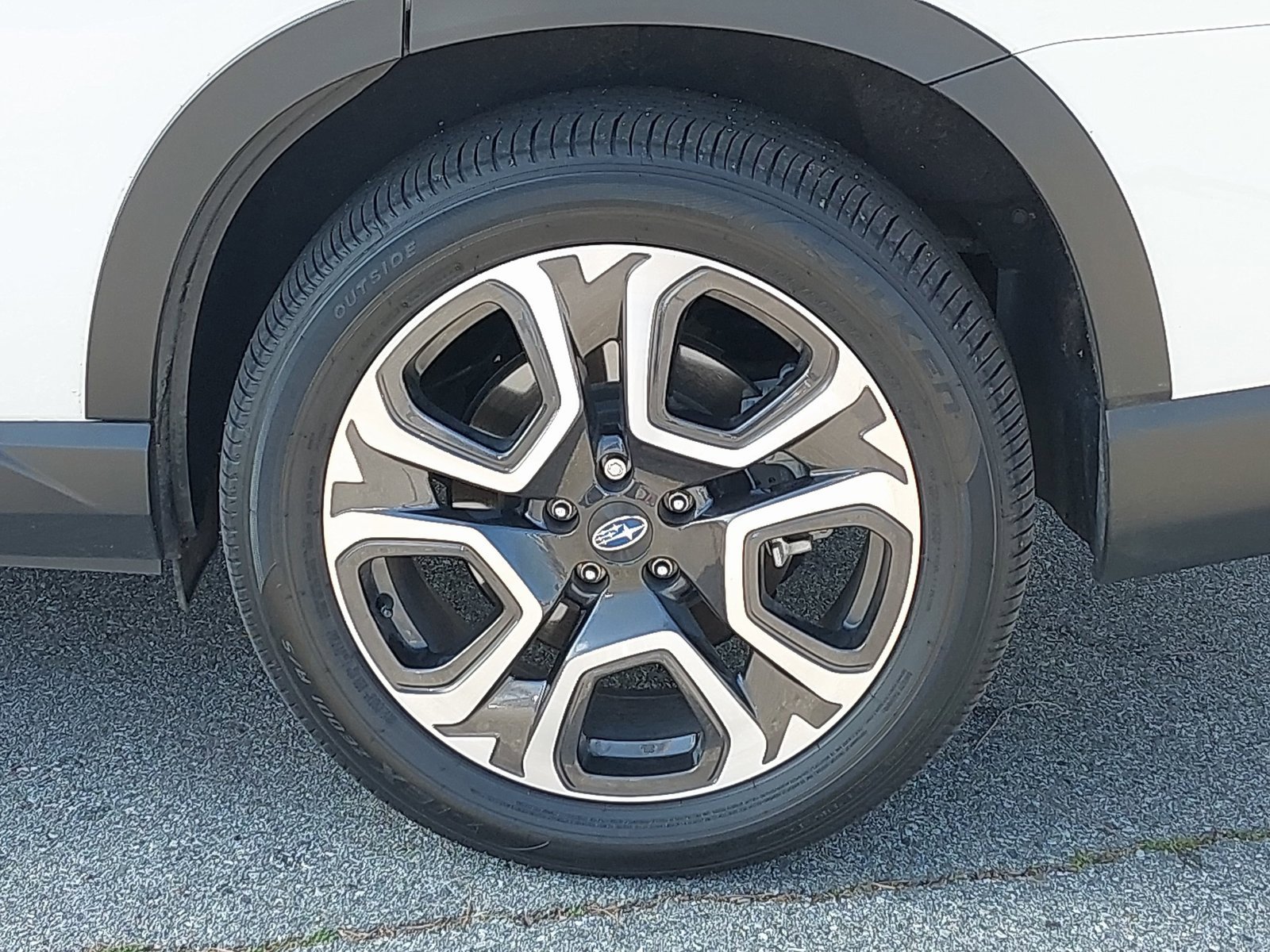 Used 2023 Subaru Ascent Limited w/ Technology Package image 10