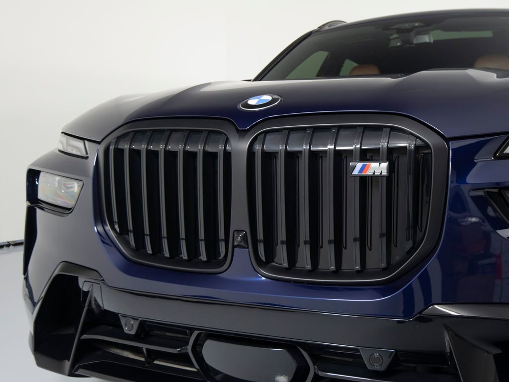 Used 2025 BMW X7 M60i AWD/4WD image 37
