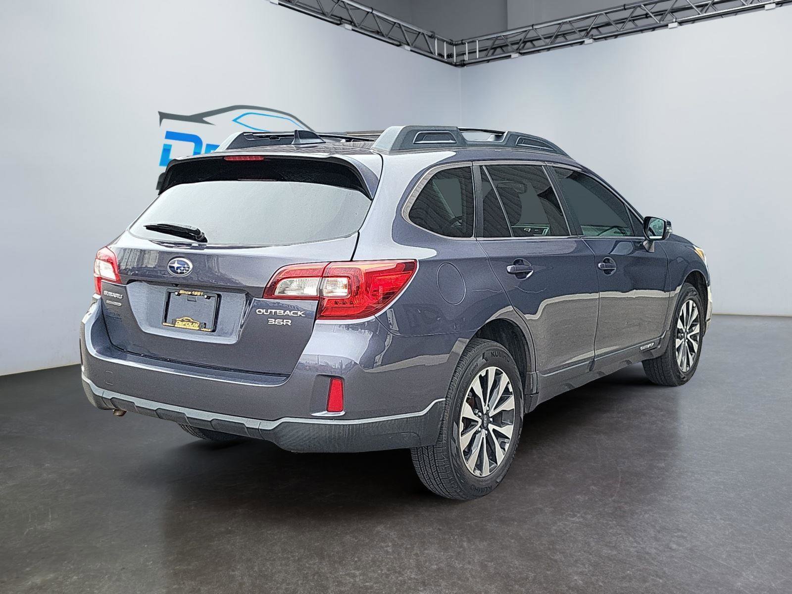 Used 2016 Subaru Outback 3.6R Limited image 3