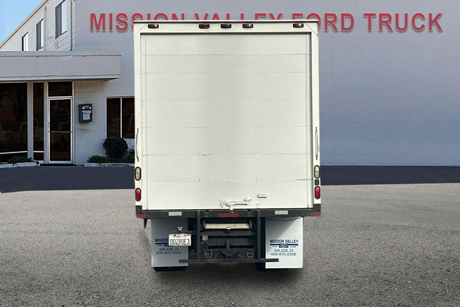 Used 2021 Ford F650 2WD Regular Cab Super Duty image 5