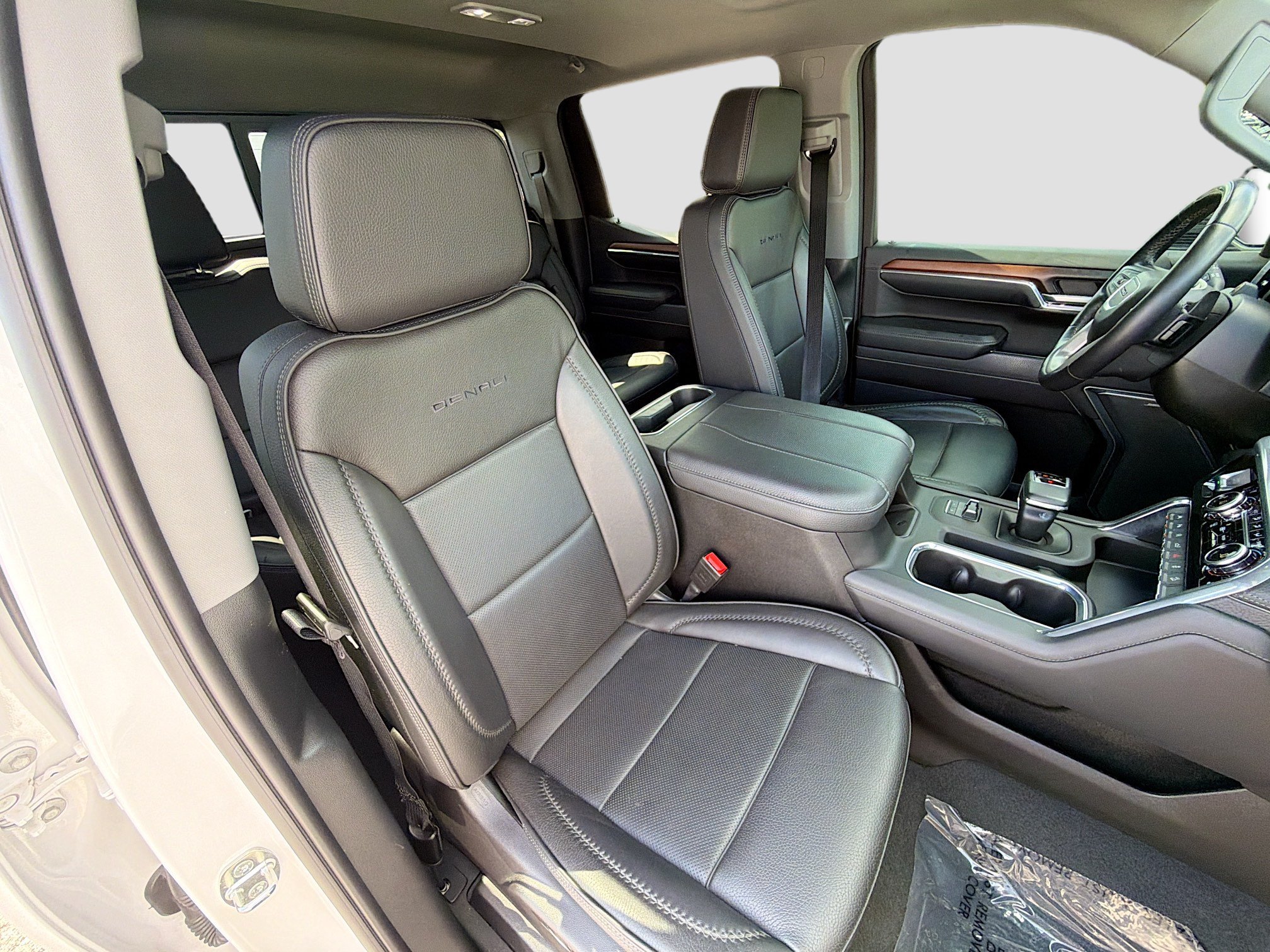 Used 2024 GMC Sierra 1500 Denali AWD/4WD image 13