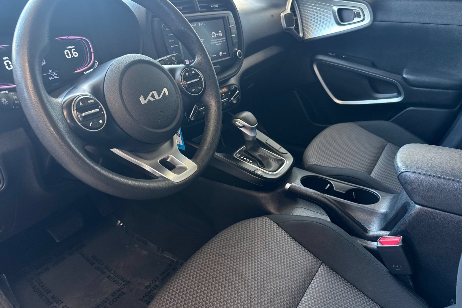 Used 2024 Kia Soul LX w/ Option Group 015 FWD image 10