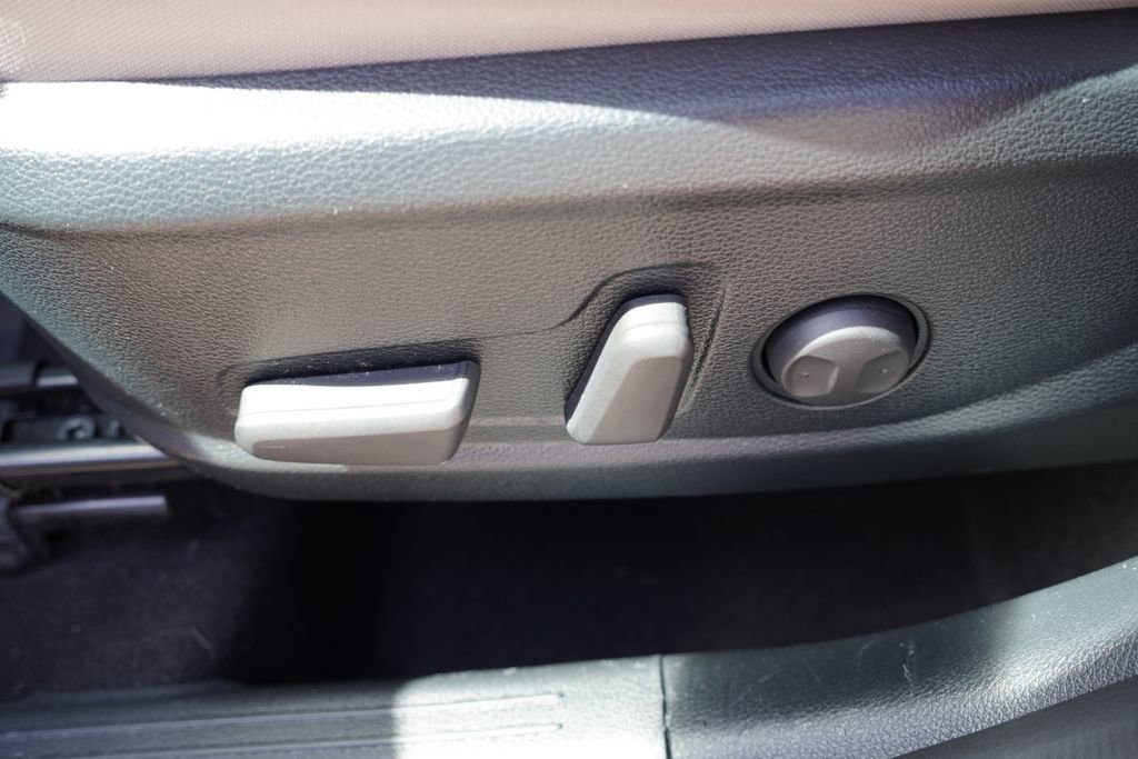 Certified 2023 Kia Soul EX FWD image 22