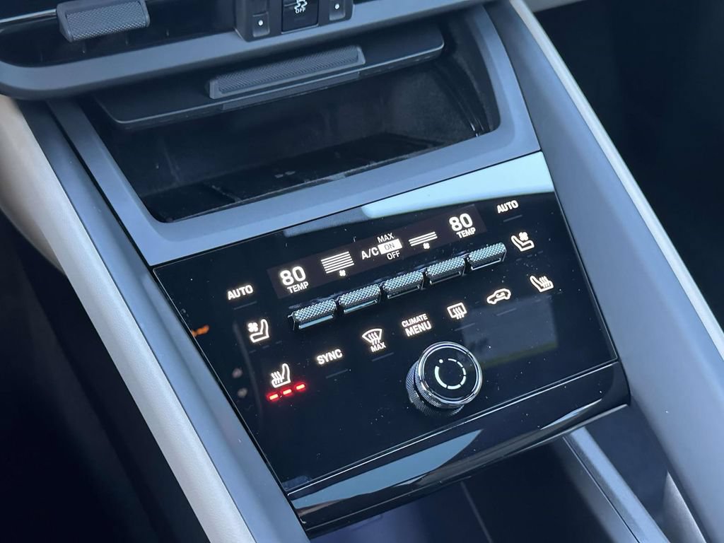 New 2025 Porsche Macan 4S Electric AWD/4WD image 27