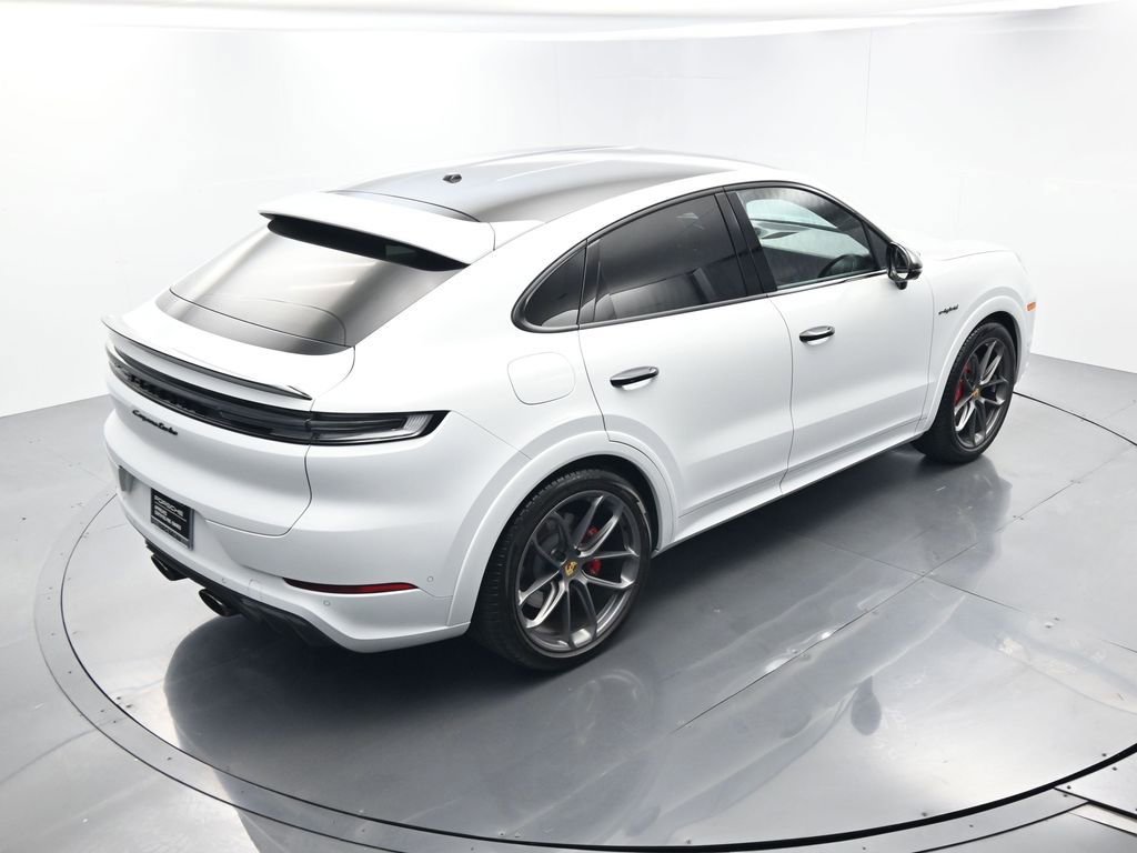 Certified 2024 Porsche Cayenne Turbo image 41
